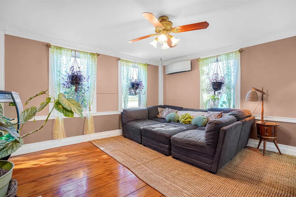 321 Old Turnpike Road Salisbury NH 03268