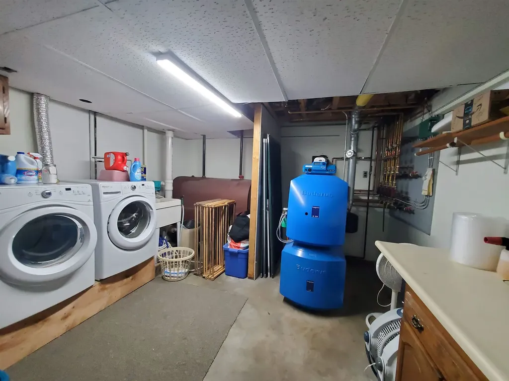 23 Evenchance Road Enfield NH 03748