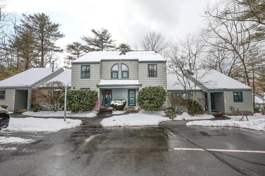 1465 Hooksett Road Hooksett NH 03106