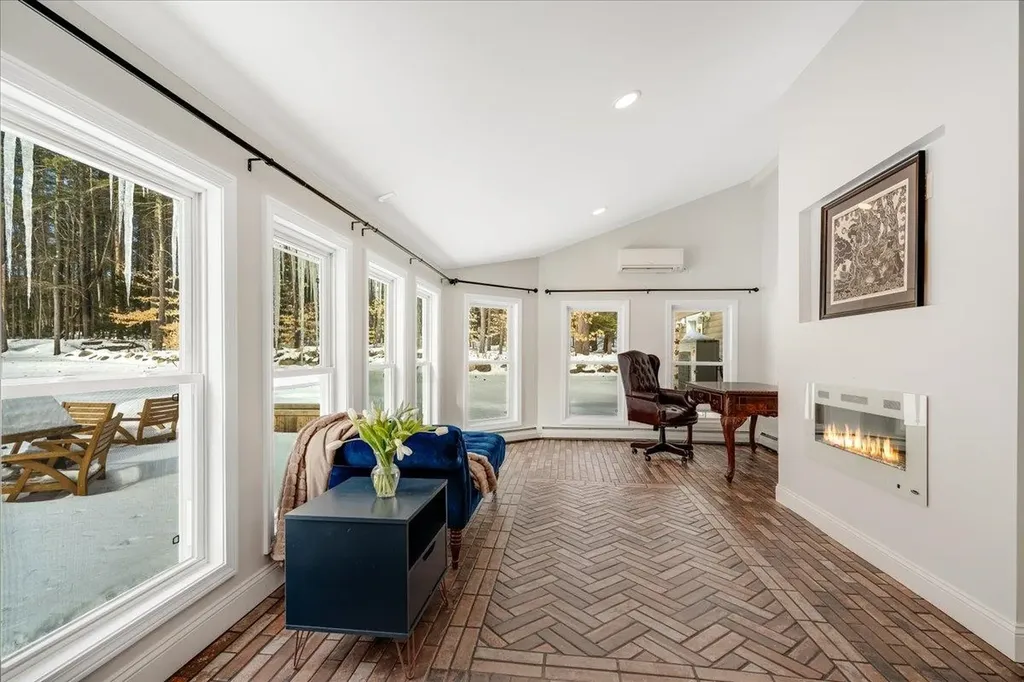 83 Old Wilton Road Mont Vernon NH 03057