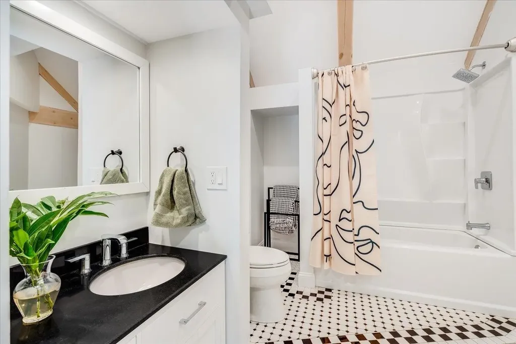 83 Old Wilton Road Mont Vernon NH 03057