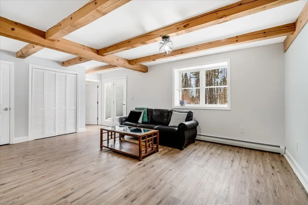 83 Old Wilton Road Mont Vernon NH 03057