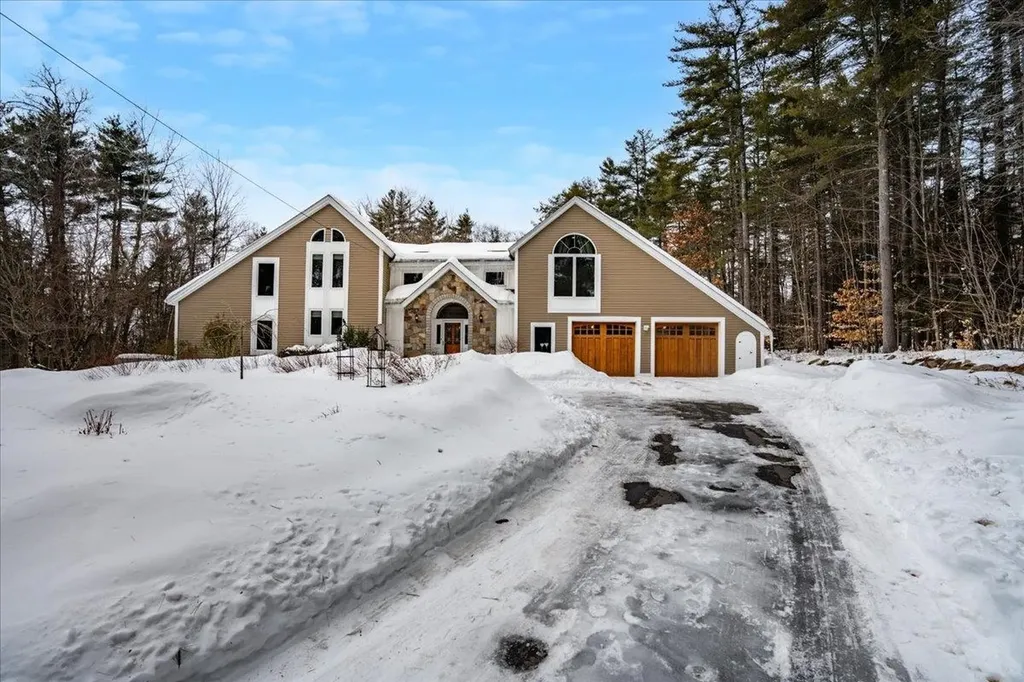 83 Old Wilton Road Mont Vernon NH 03057