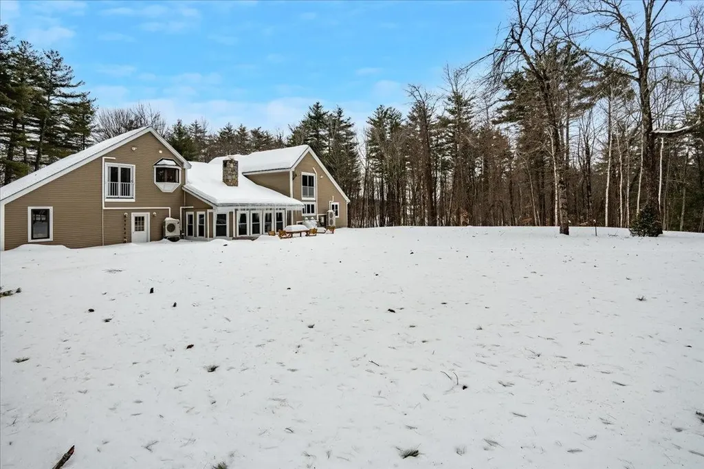 83 Old Wilton Road Mont Vernon NH 03057