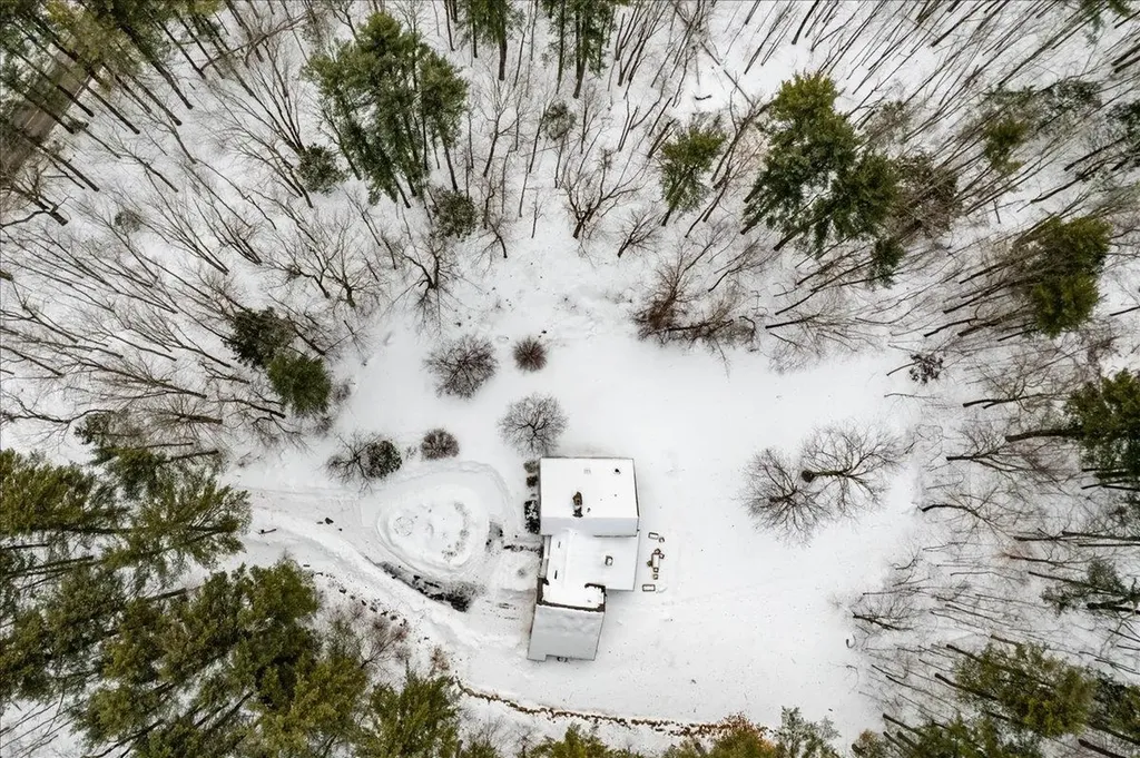 83 Old Wilton Road Mont Vernon NH 03057