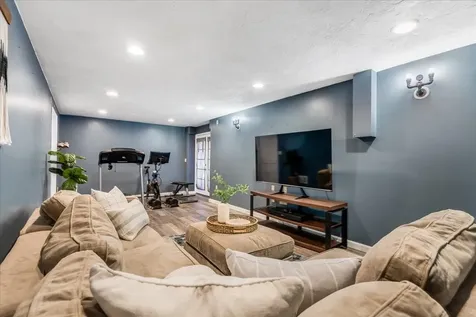 158 Bypass 28 Derry NH 03038