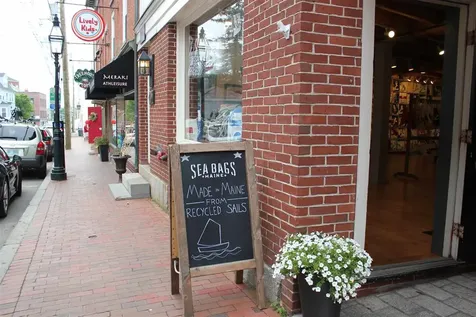 129 Market Street Portsmouth NH 03801