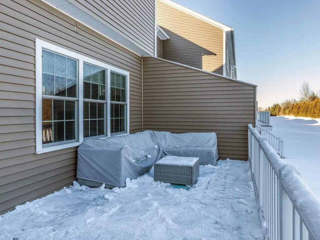 89 Sommerfield Avenue South Burlington VT 05403