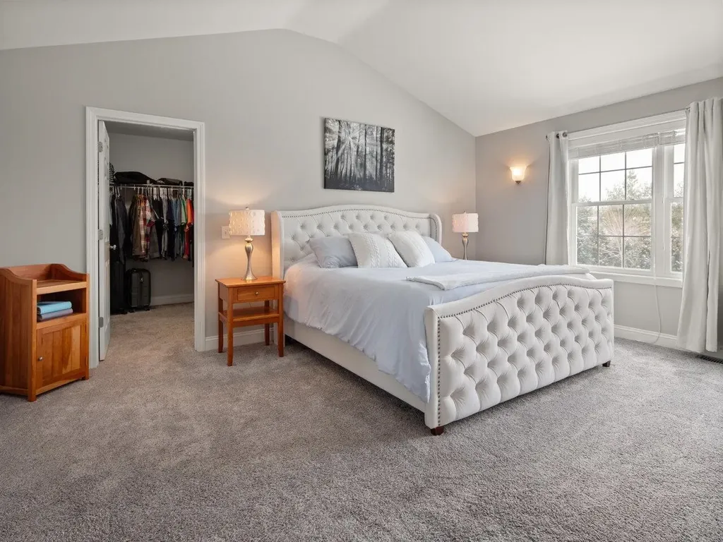 89 Sommerfield Avenue South Burlington VT 05403