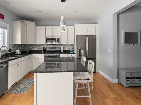 89 Sommerfield Avenue South Burlington VT 05403