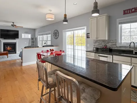 89 Sommerfield Avenue South Burlington VT 05403