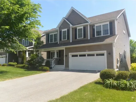 89 Sommerfield Avenue South Burlington VT 05403