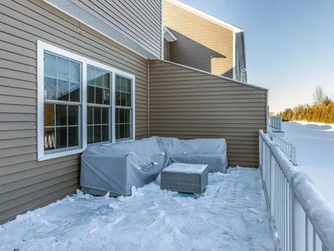 89 Sommerfield Avenue South Burlington VT 05403