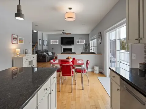89 Sommerfield Avenue South Burlington VT 05403