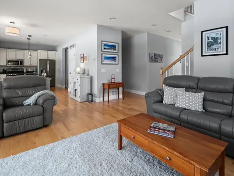 89 Sommerfield Avenue South Burlington VT 05403