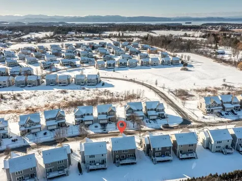 89 Sommerfield Avenue South Burlington VT 05403