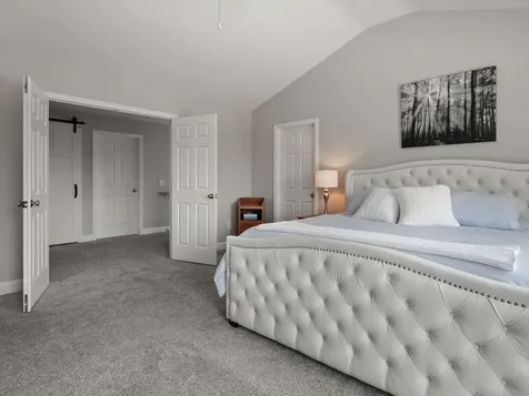 89 Sommerfield Avenue South Burlington VT 05403