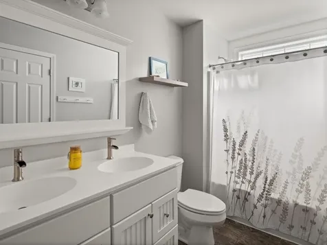 89 Sommerfield Avenue South Burlington VT 05403