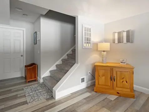 89 Sommerfield Avenue South Burlington VT 05403