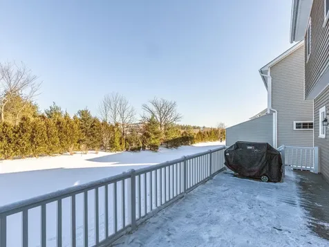 89 Sommerfield Avenue South Burlington VT 05403