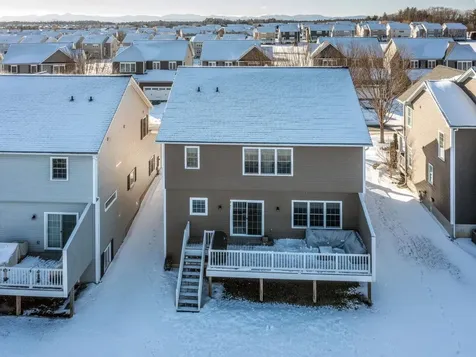 89 Sommerfield Avenue South Burlington VT 05403