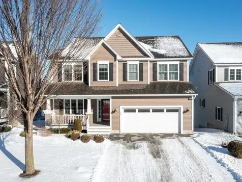 89 Sommerfield Avenue South Burlington VT 05403