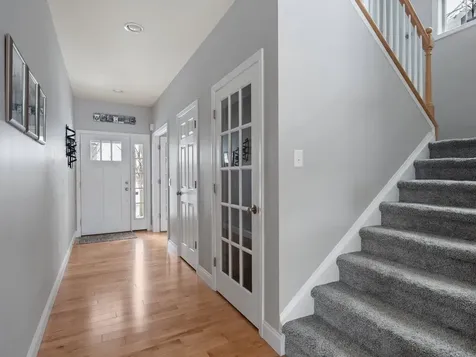 89 Sommerfield Avenue South Burlington VT 05403