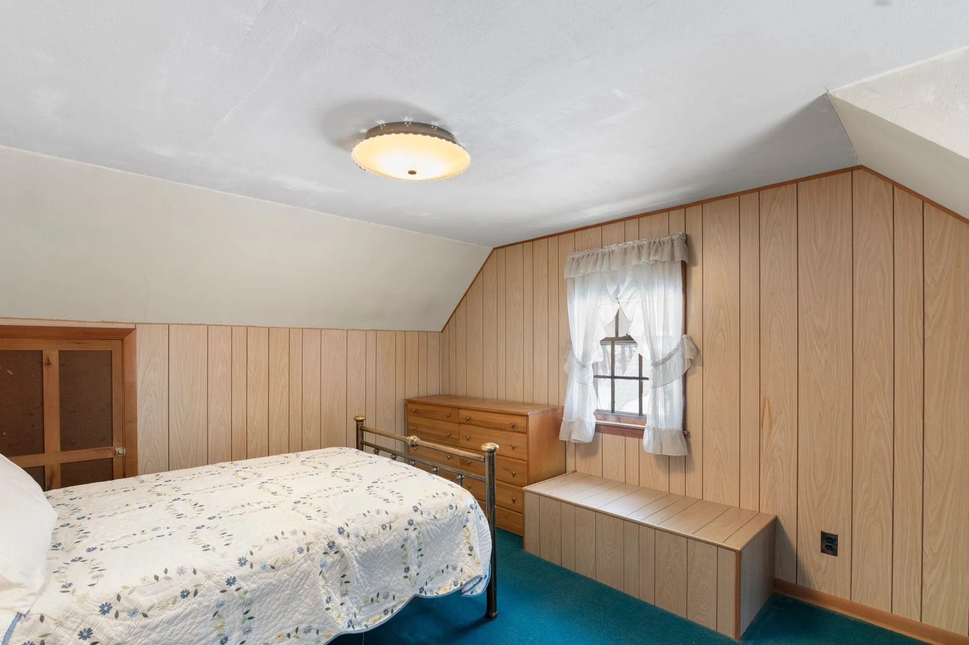 30 Leonard Road Dummerston VT 05301