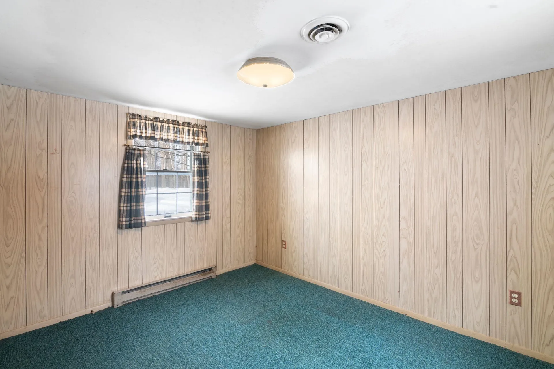 30 Leonard Road Dummerston VT 05301