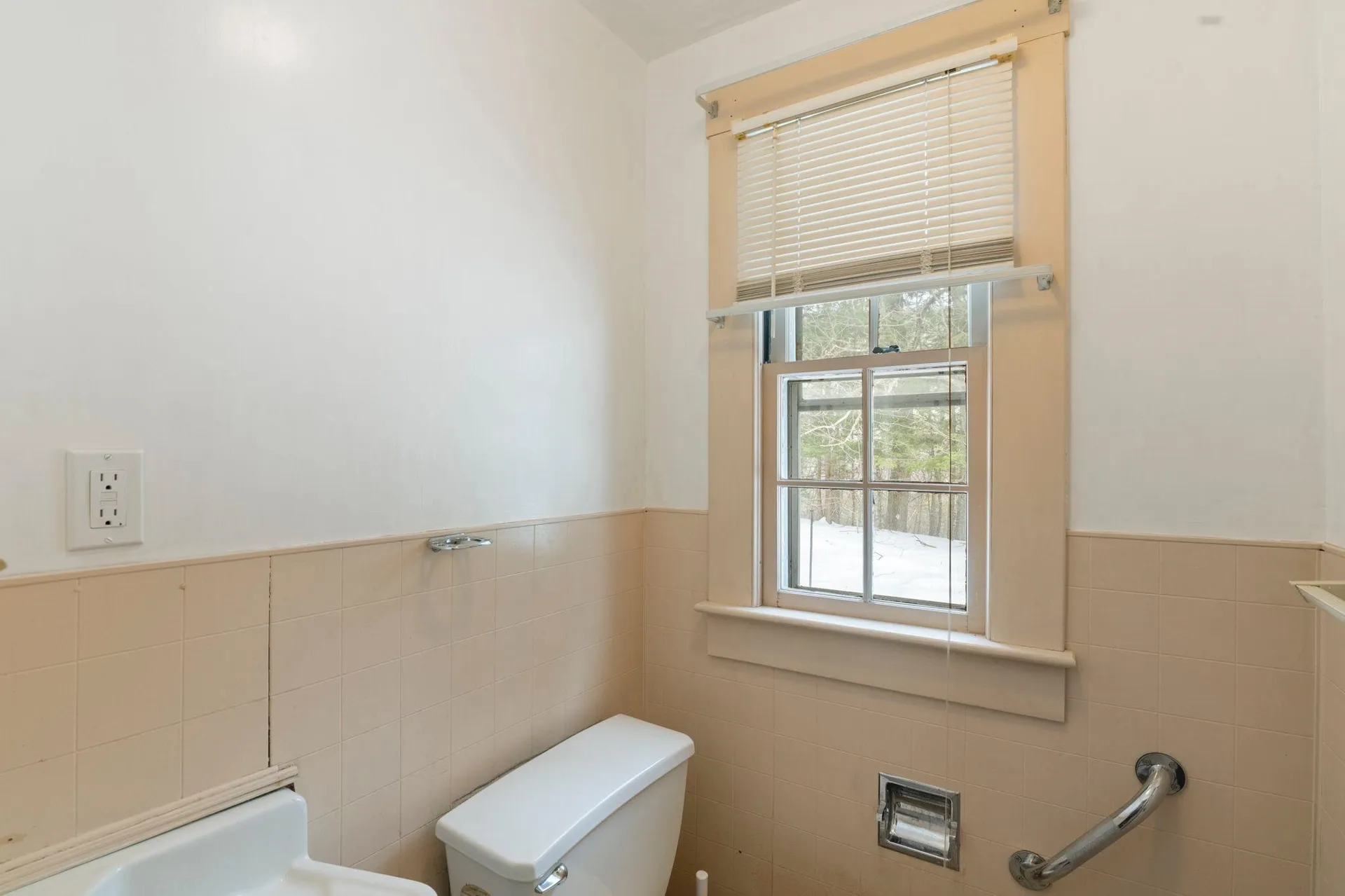 30 Leonard Road Dummerston VT 05301