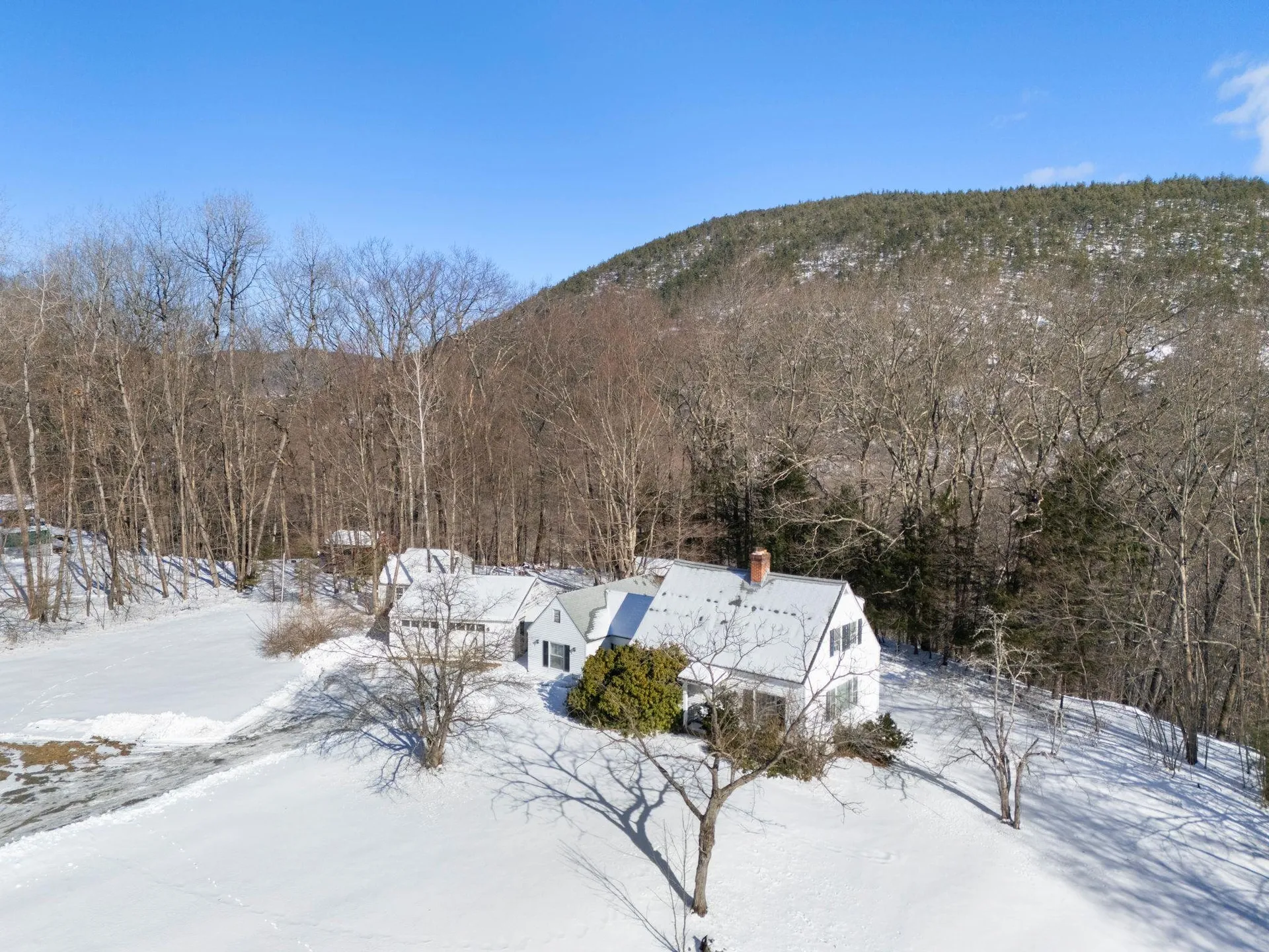 30 Leonard Road Dummerston VT 05301