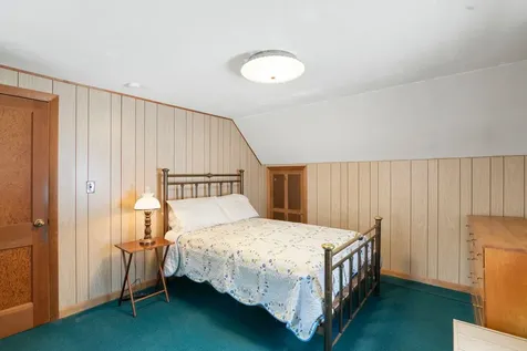 30 Leonard Road Dummerston VT 05301