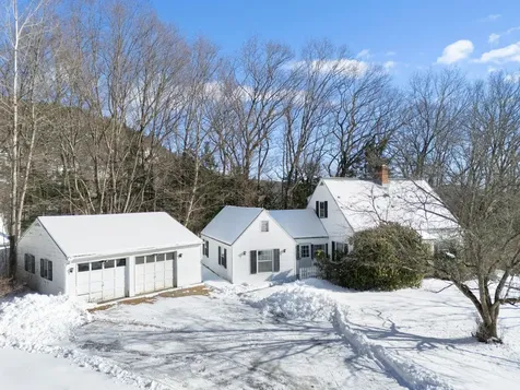 30 Leonard Road Dummerston VT 05301