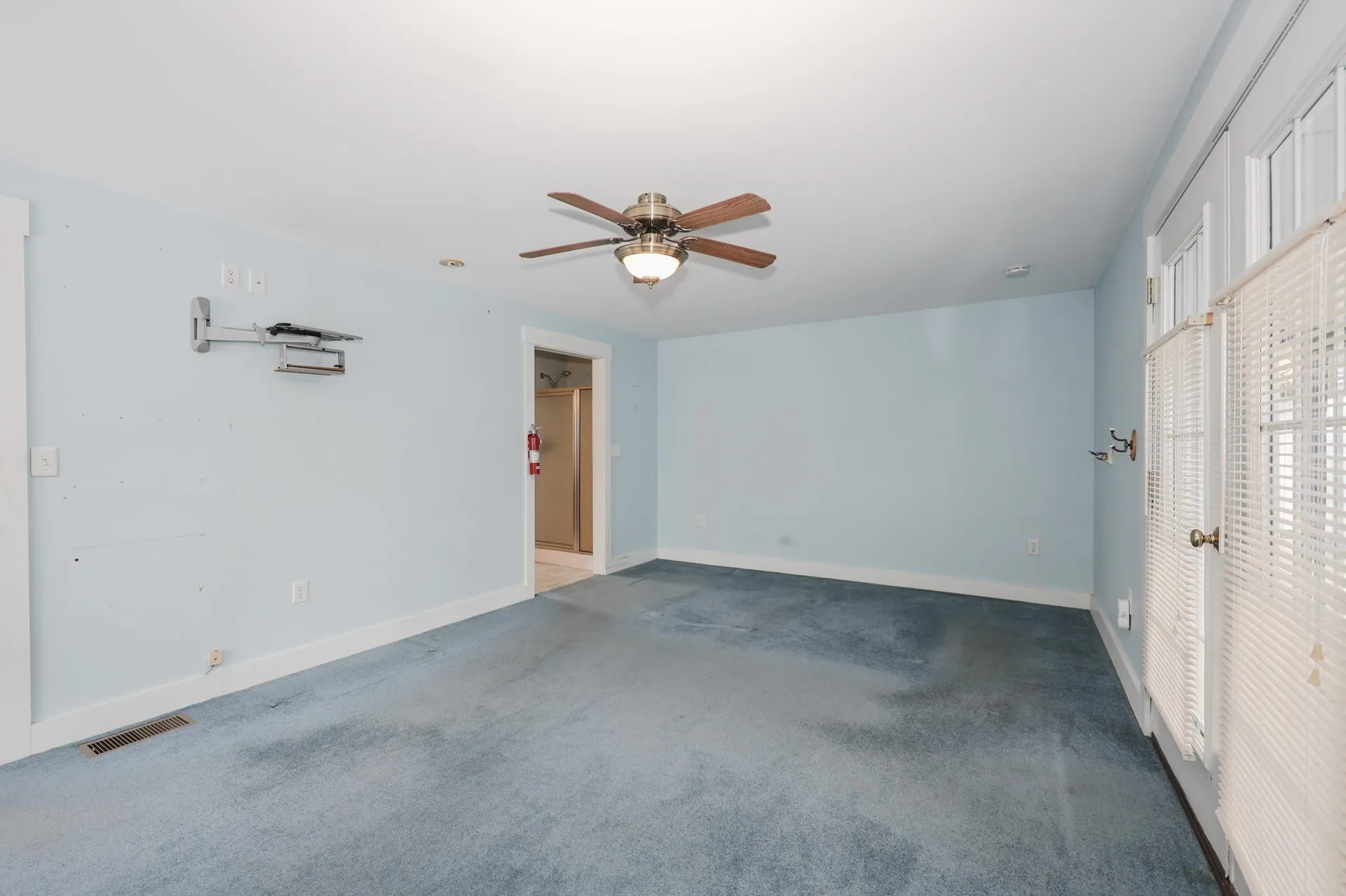 145 Candia Road Manchester NH 03109