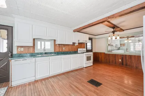 145 Candia Road Manchester NH 03109