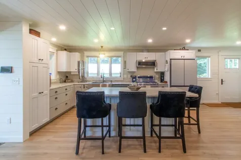 448 North Shore Road Holland VT 05830