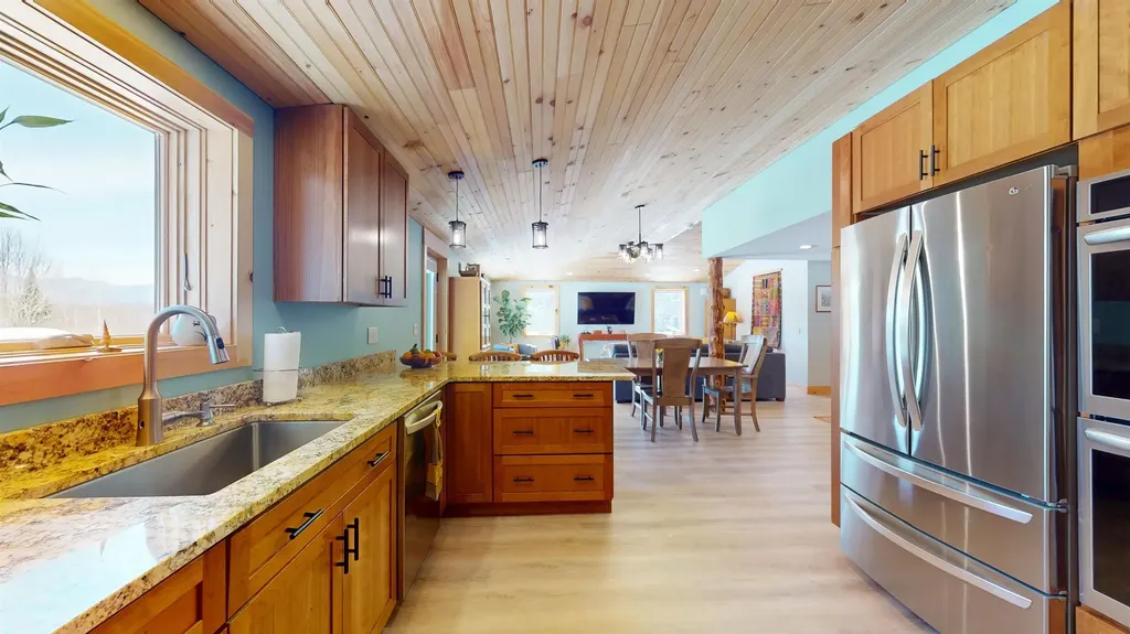 2430 North Branch Road Ripton VT 05766