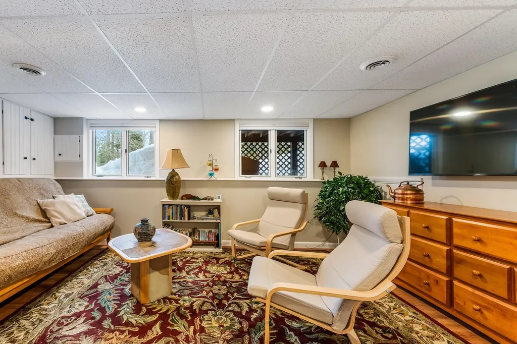 53 College Overlook Grantham NH 03753