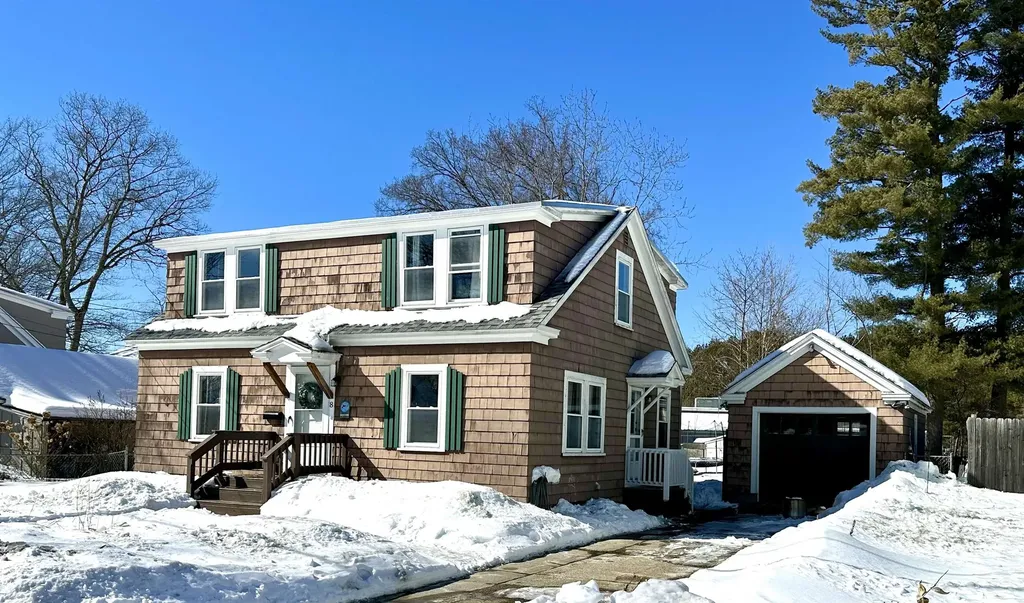 8 Newman Street Keene NH 03431