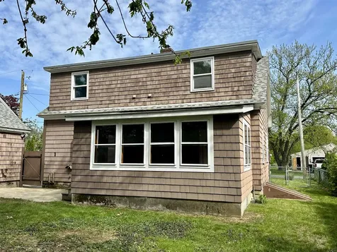 8 Newman Street Keene NH 03431