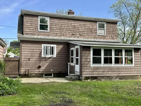 8 Newman Street Keene NH 03431