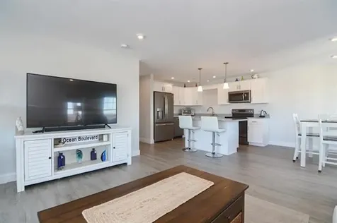 377 Ocean Boulevard Hampton NH 03842