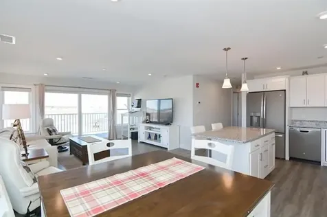 377 Ocean Boulevard Hampton NH 03842