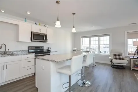 377 Ocean Boulevard Hampton NH 03842