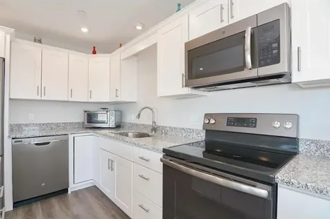 377 Ocean Boulevard Hampton NH 03842