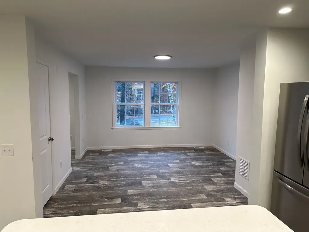 23 Woodlawn Avenue Hillsborough NH 03244