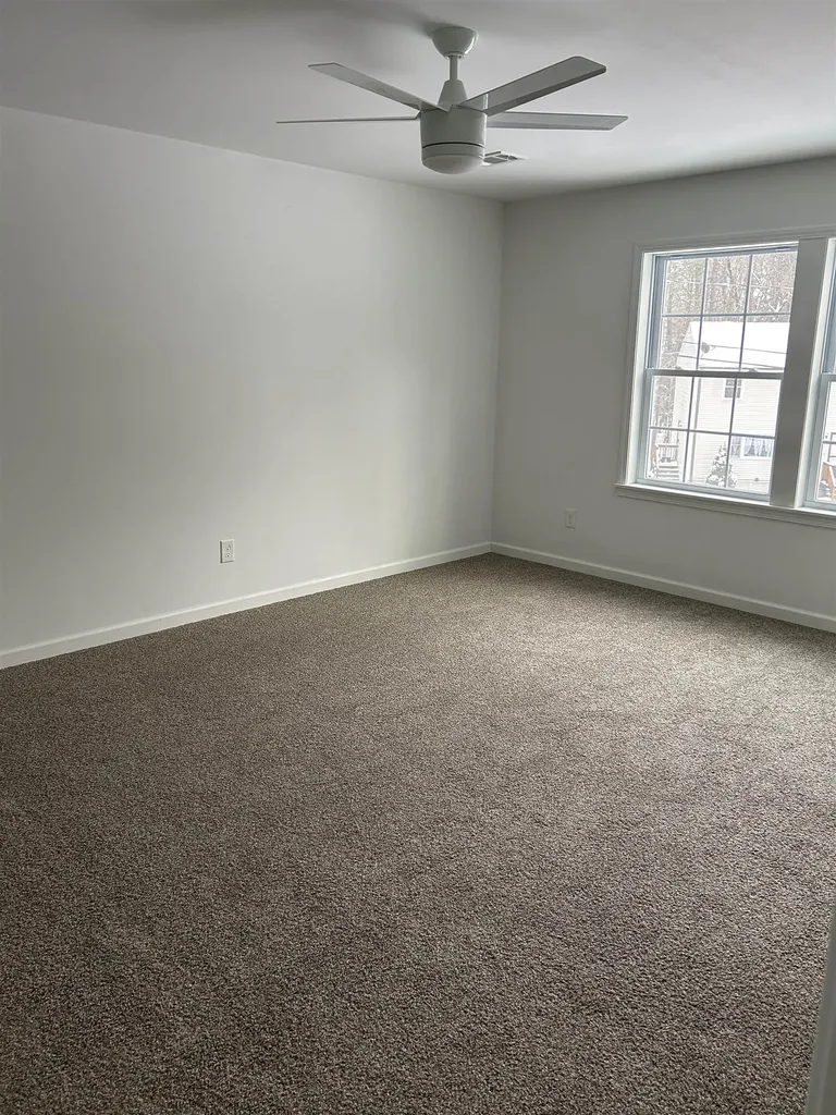 23 Woodlawn Avenue Hillsborough NH 03244