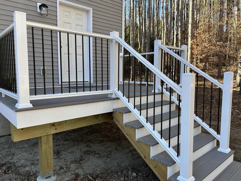 23 Woodlawn Avenue Hillsborough NH 03244