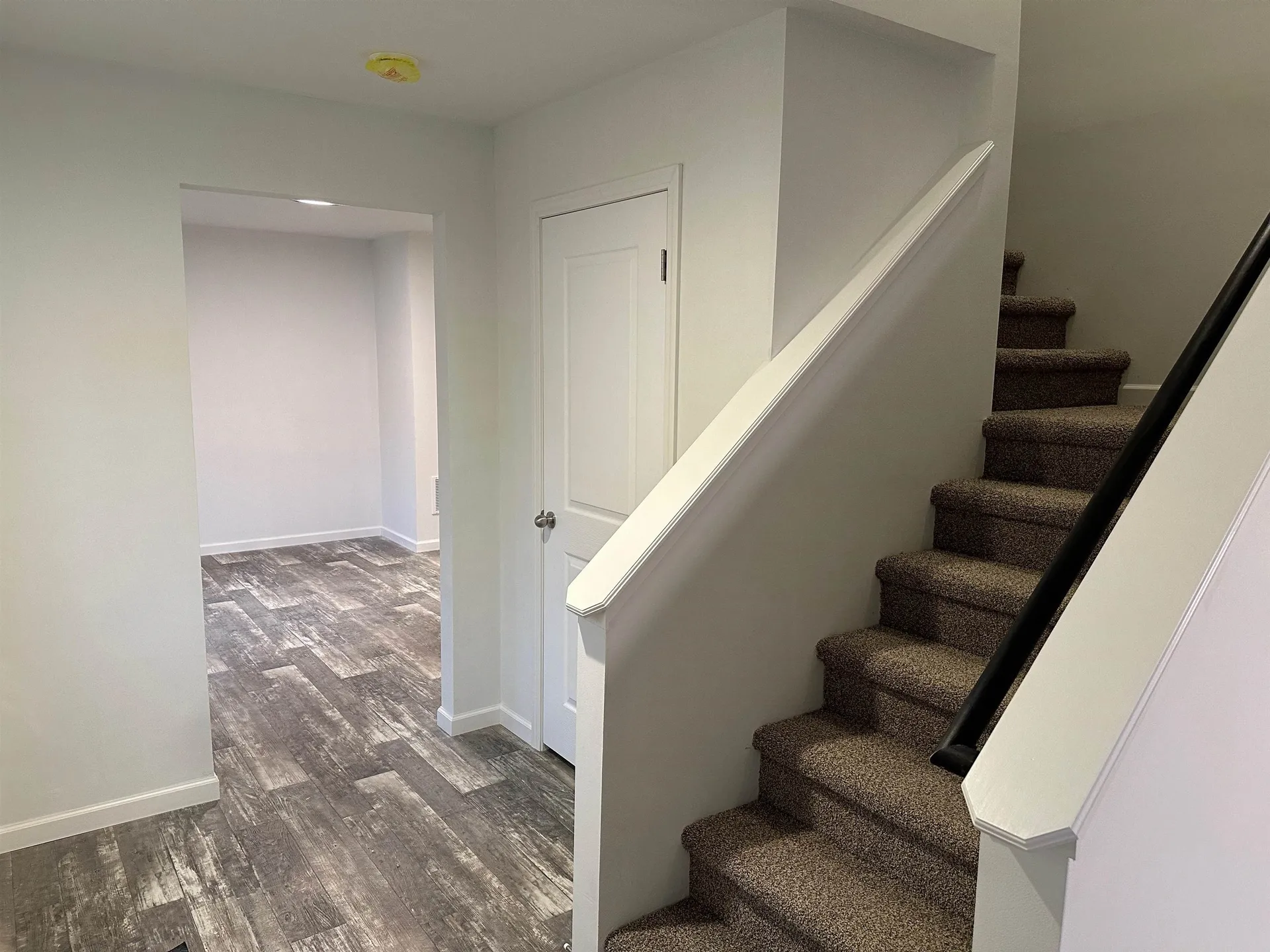 23 Woodlawn Avenue Hillsborough NH 03244