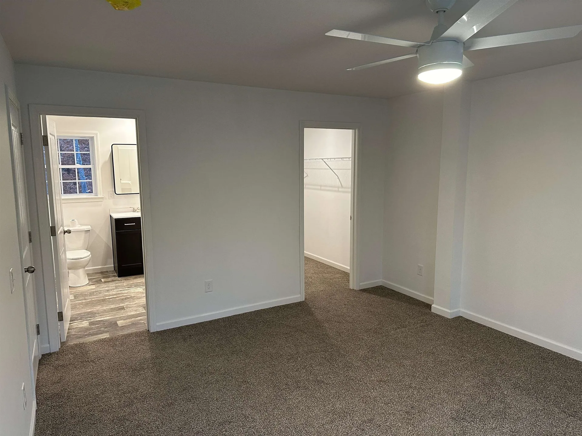 23 Woodlawn Avenue Hillsborough NH 03244